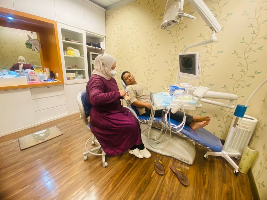 Pelayanan Poli Gigi — Gedung Wisma Mulia